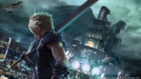 Final Fantasy VII Remake Cloud devant Midgar et Sephiroth