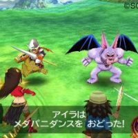 Dragon Quest VII combat avec textes en japonais