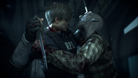 Resident Evil 2 Remake Leon aux prises avec un zombie